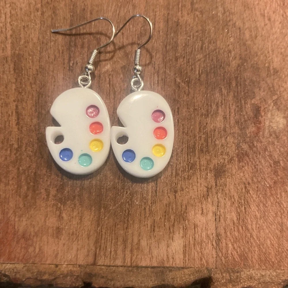 4/$25 Colorful Artist Palette Earrings. Super cute 🥰 brand new & never worn.